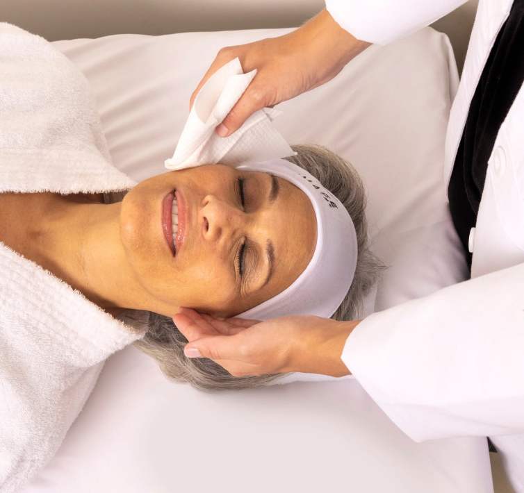 Revitalizing Retinol Powerlift Treatment (PRO BUNDLE)